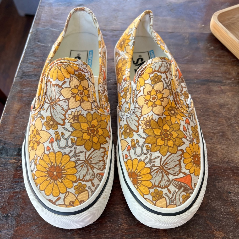 Like new women’s vans